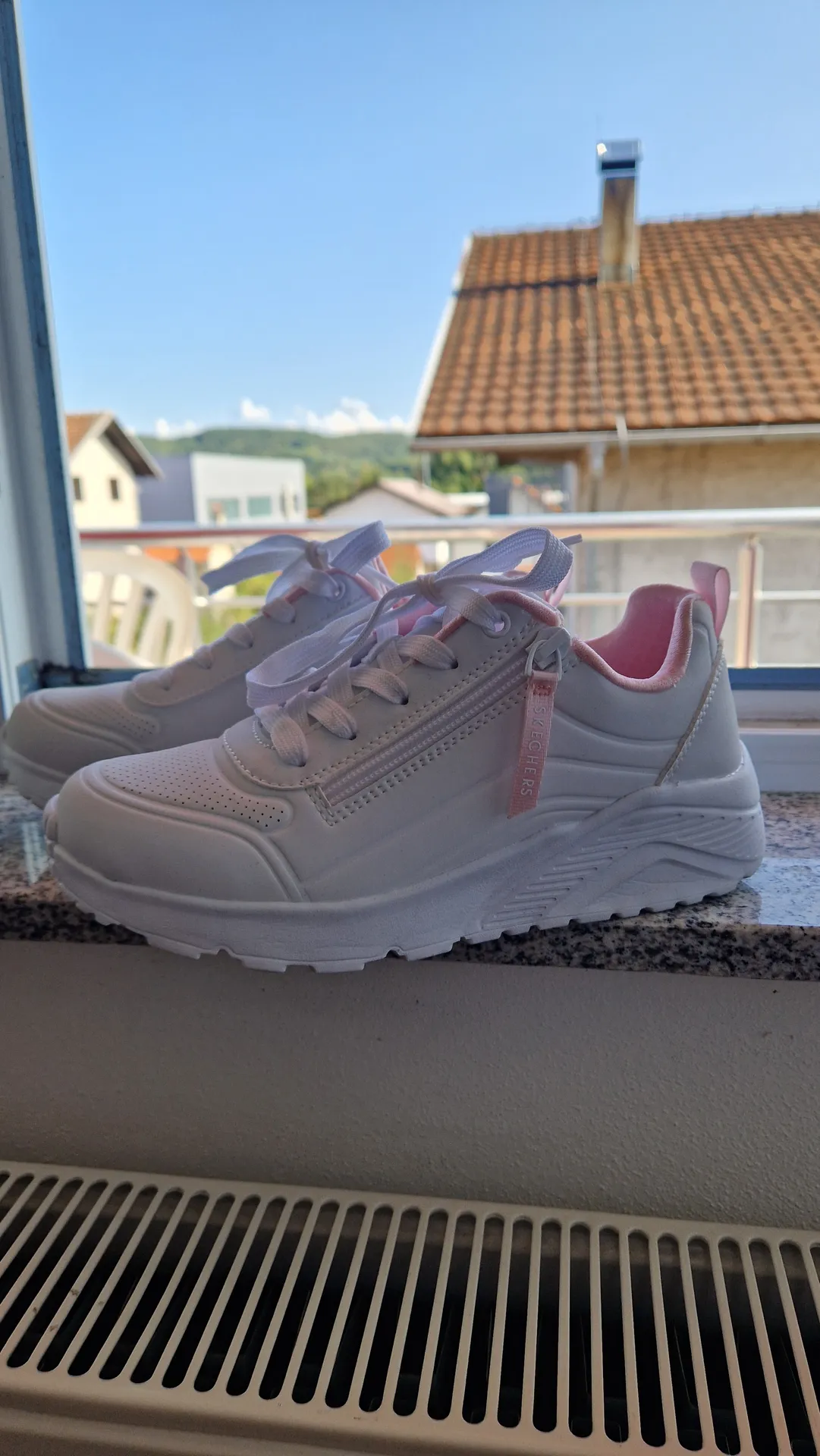 Skechers Patike Bijele