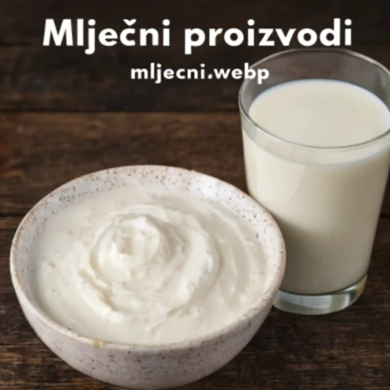 Domaći kajmak i svježe mlijeko
